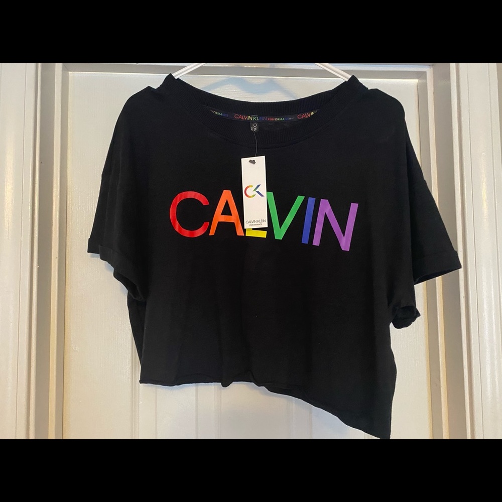 Calvin Klein crop tee